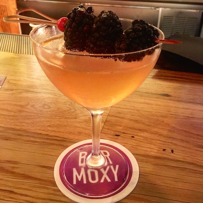 Moxy bar