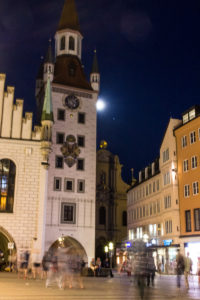 Marienplatz at night